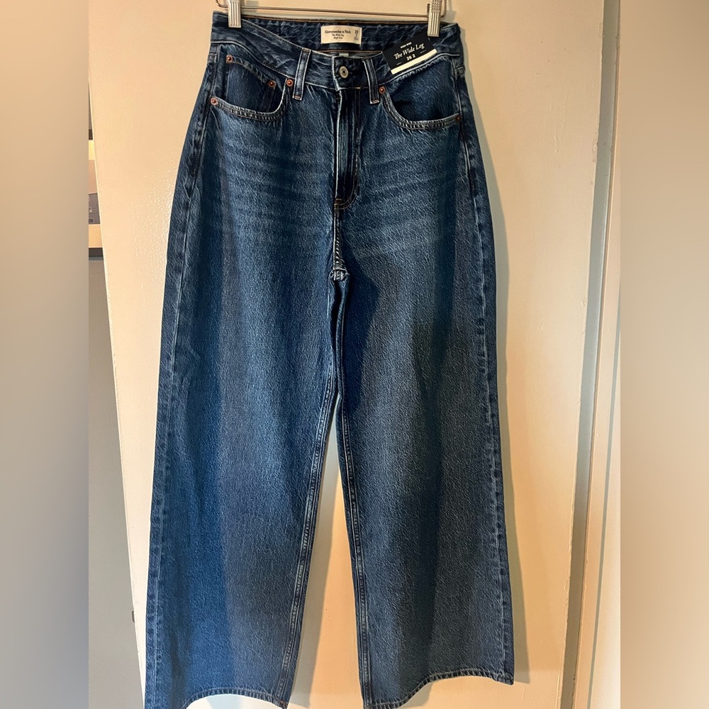 NWT Abercrombie wide leg jeans